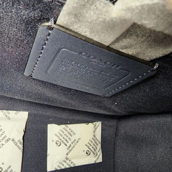 NWT Coach C8582 Dempsey Tote 22 In Signature Jacquard Denim Multi Coach Patch - Picture 7 of 7